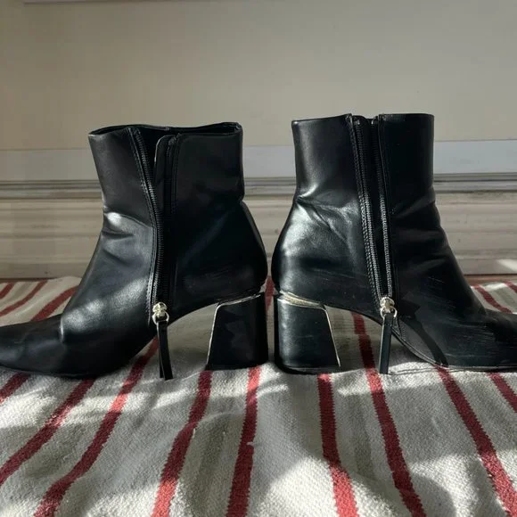 Zara Basic Boots - Picture 5 of 10